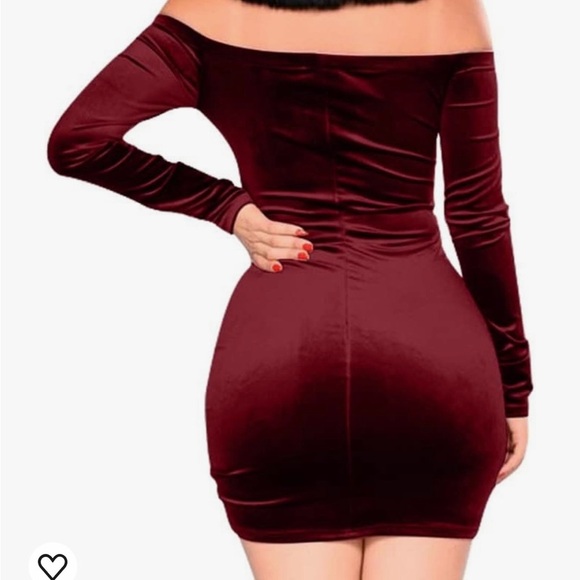Velvet off shoulder dress size large - Picture 2 of 8